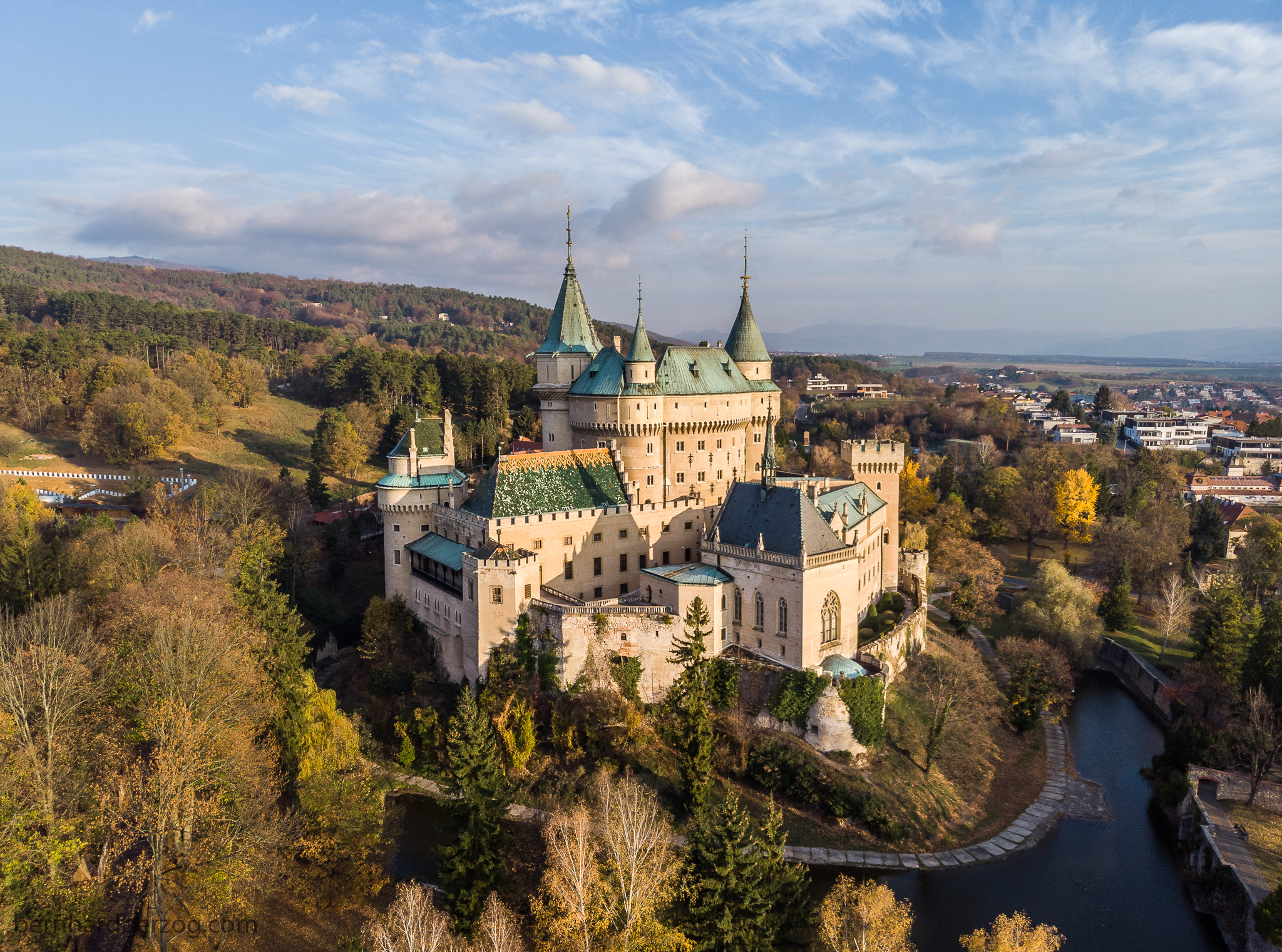 Bojnice Travel Guide / Photo Trip – most beautiful castle in Slovakia