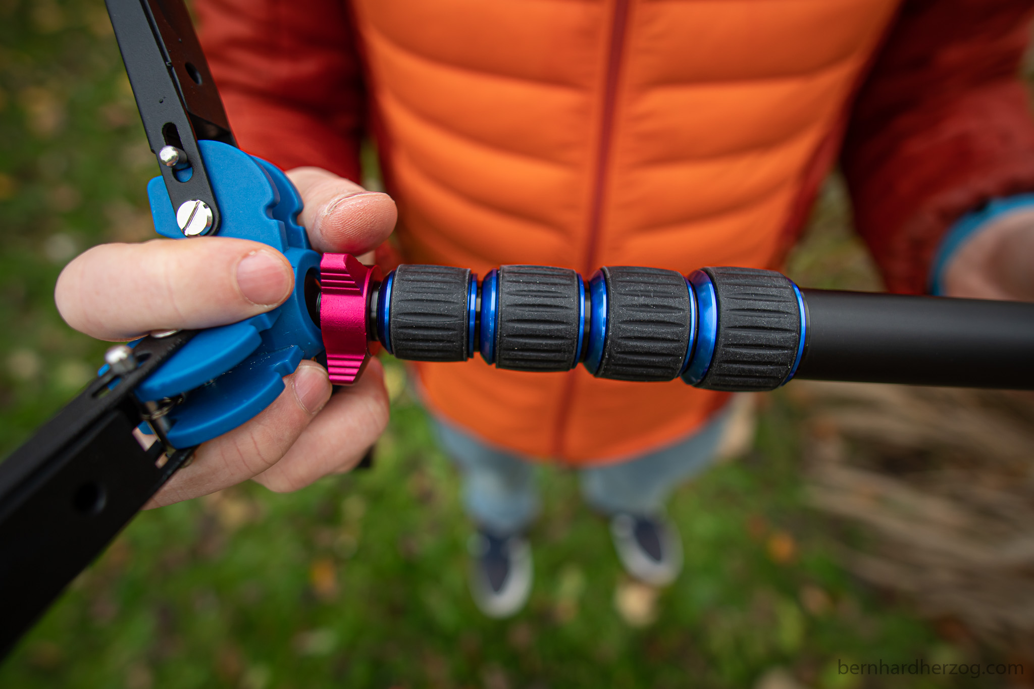 How to use a Monopod Moman M65 Review Tutorial Bernhard Herzog